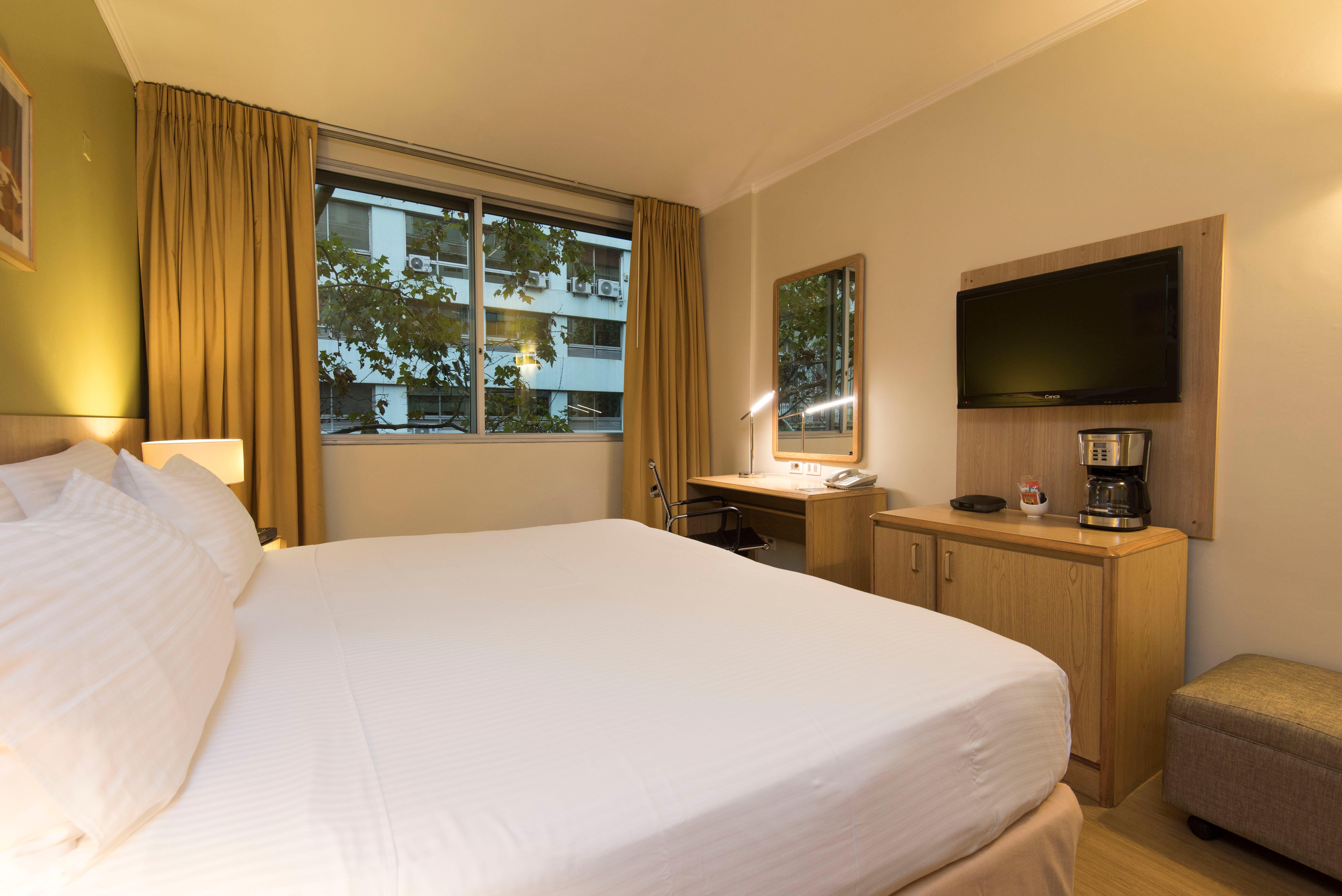 Holiday Inn Montevideo By Ihg Exterior photo