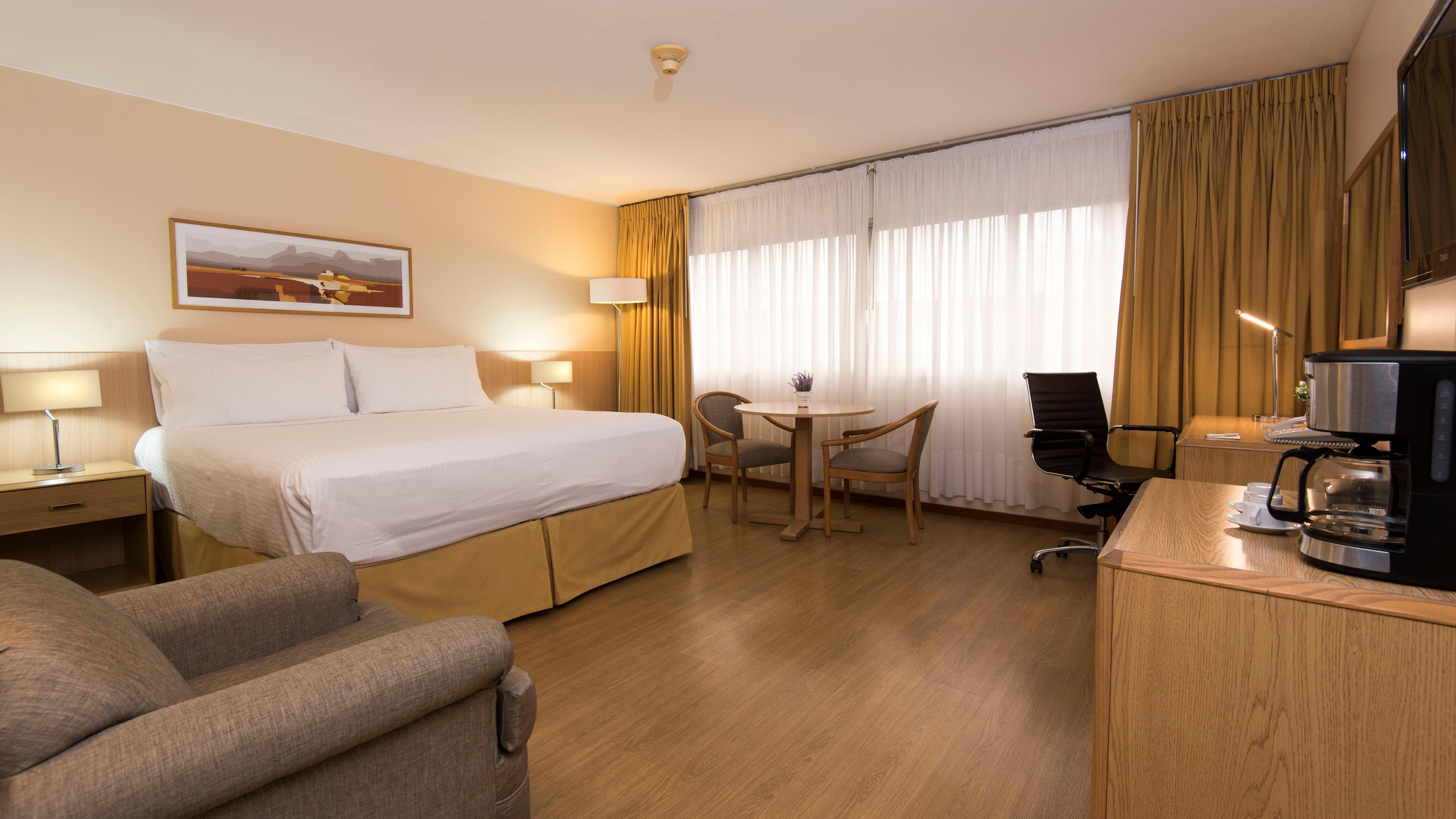 Holiday Inn Montevideo By Ihg Exterior photo