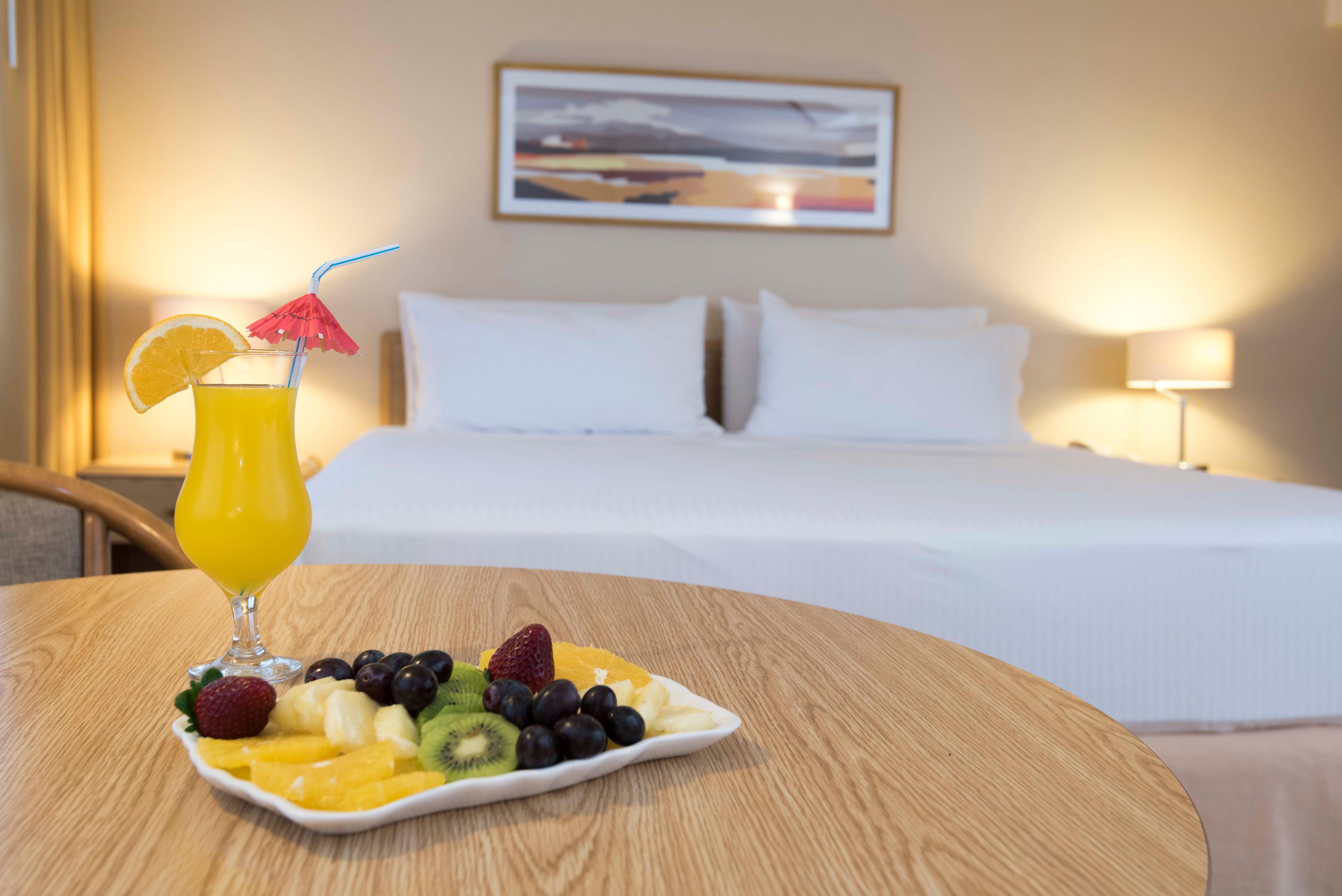 Holiday Inn Montevideo By Ihg Exterior photo