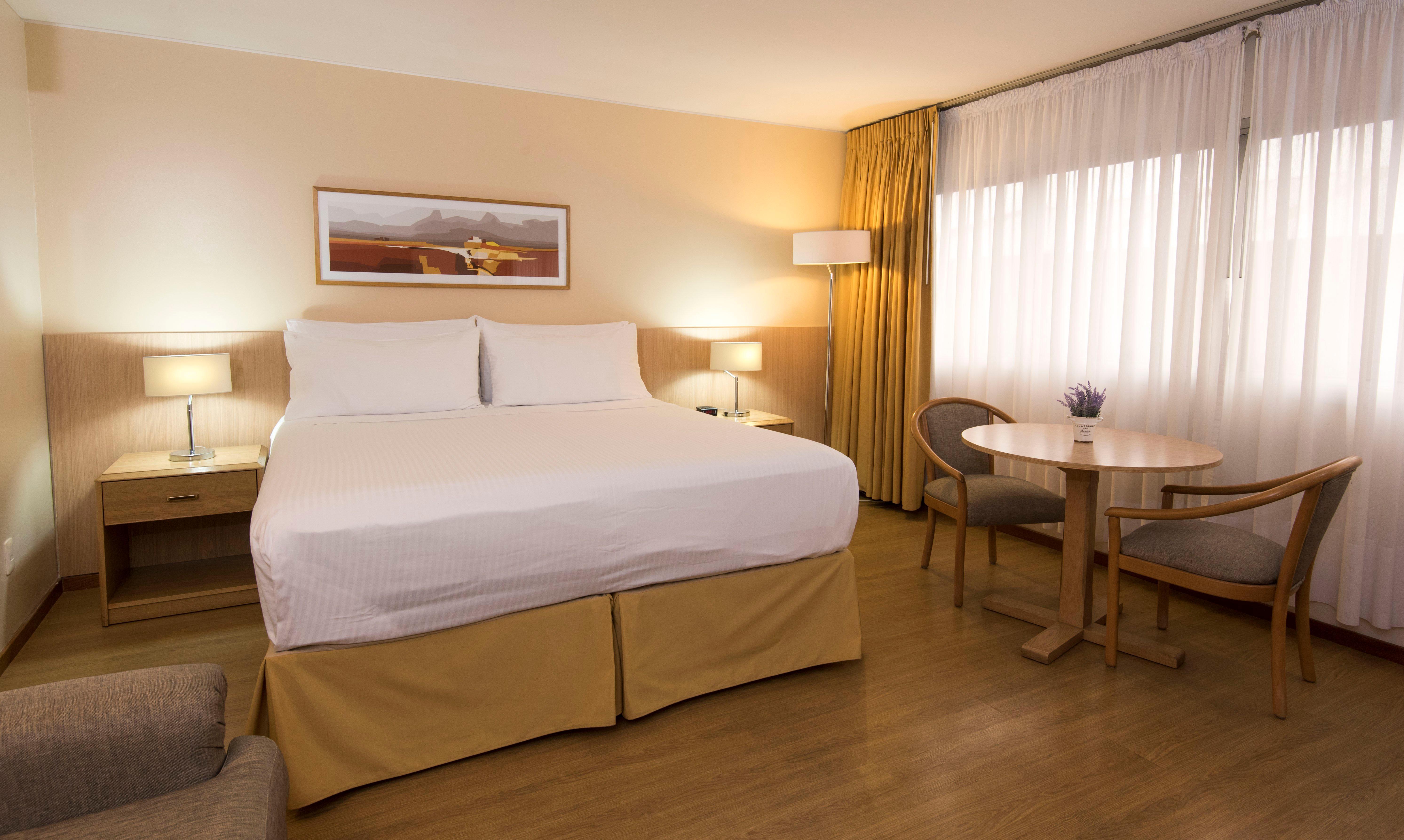 Holiday Inn Montevideo By Ihg Exterior photo
