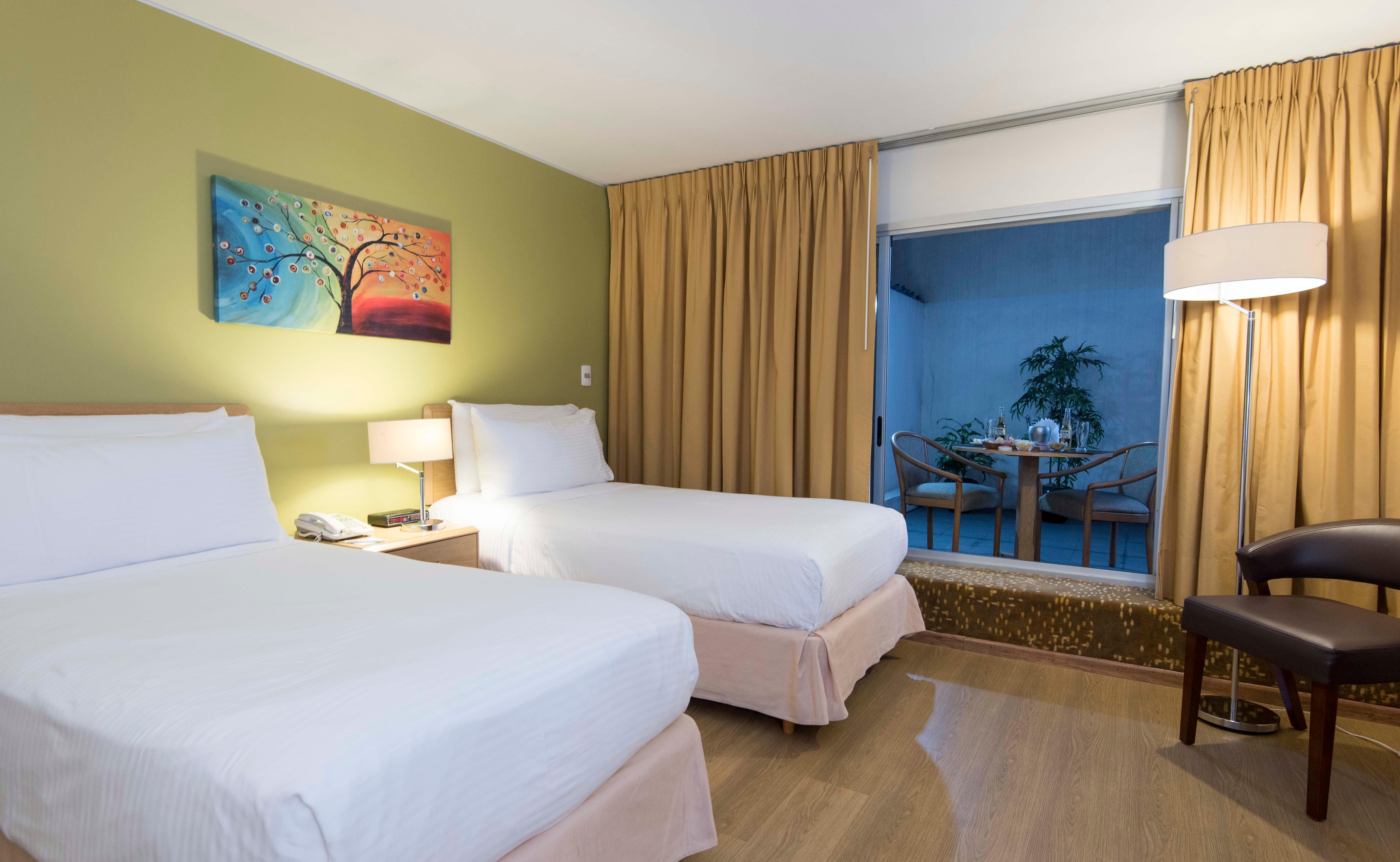 Holiday Inn Montevideo By Ihg Exterior photo
