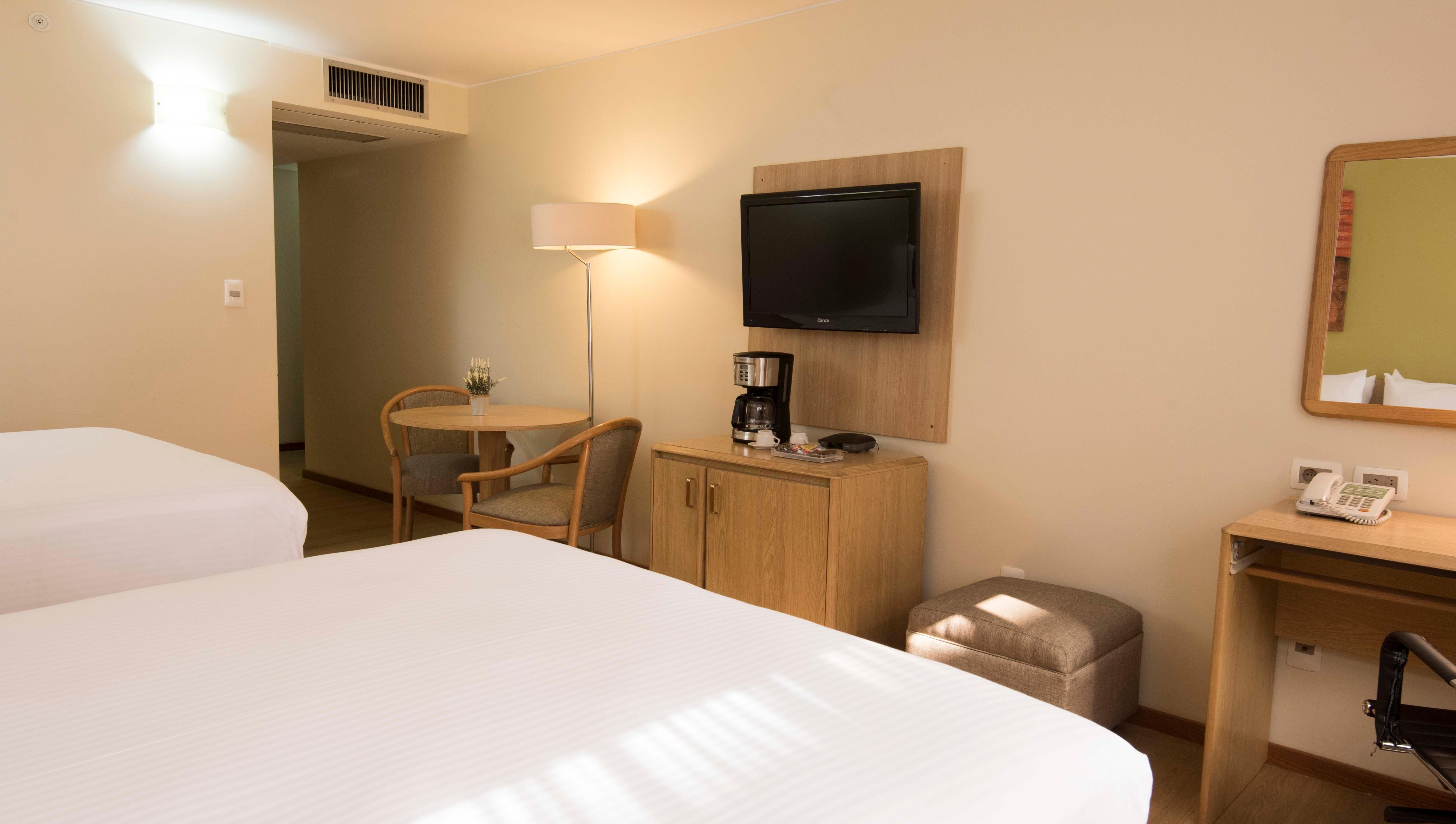 Holiday Inn Montevideo By Ihg Exterior photo