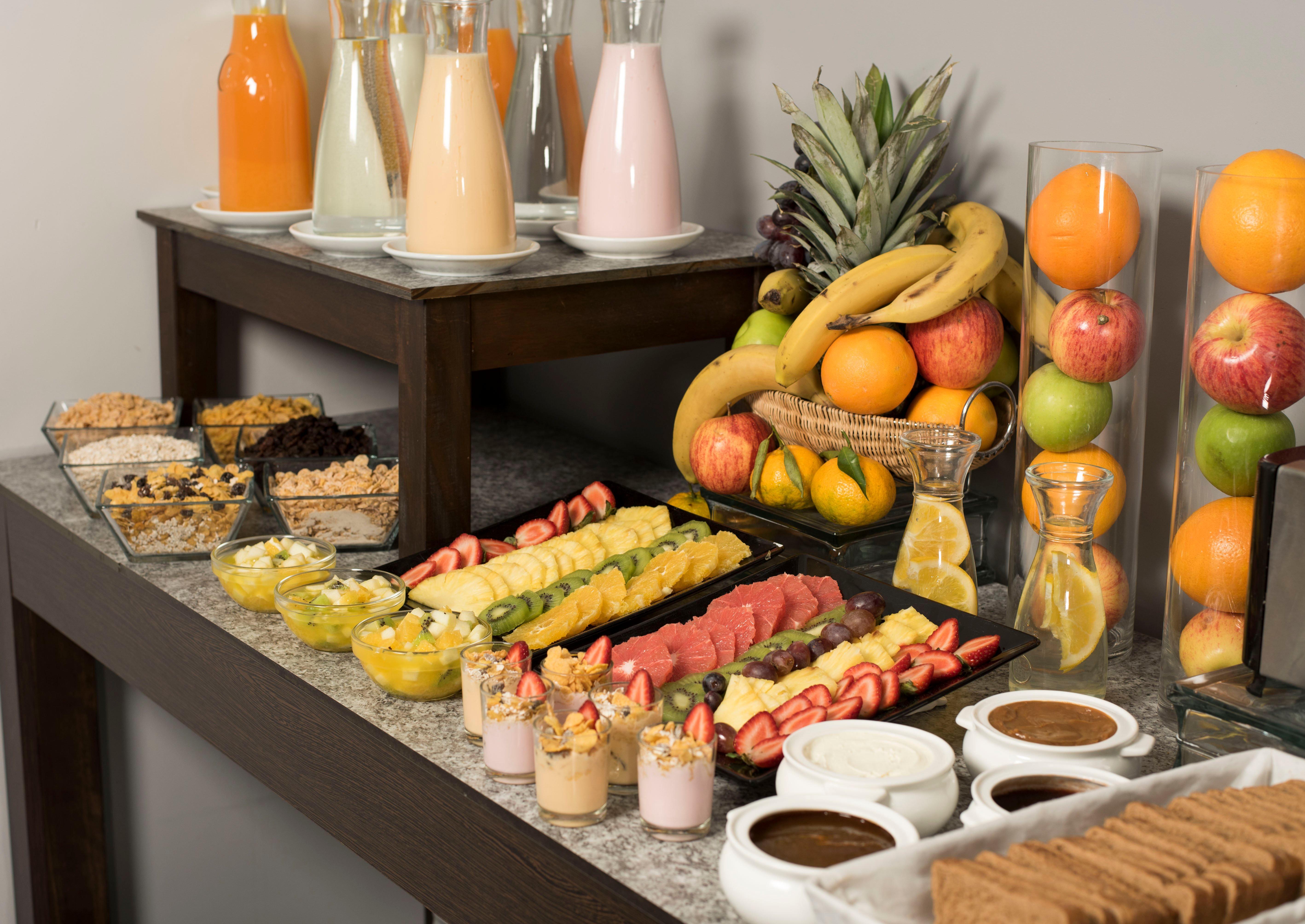 Holiday Inn Montevideo By Ihg Exterior photo