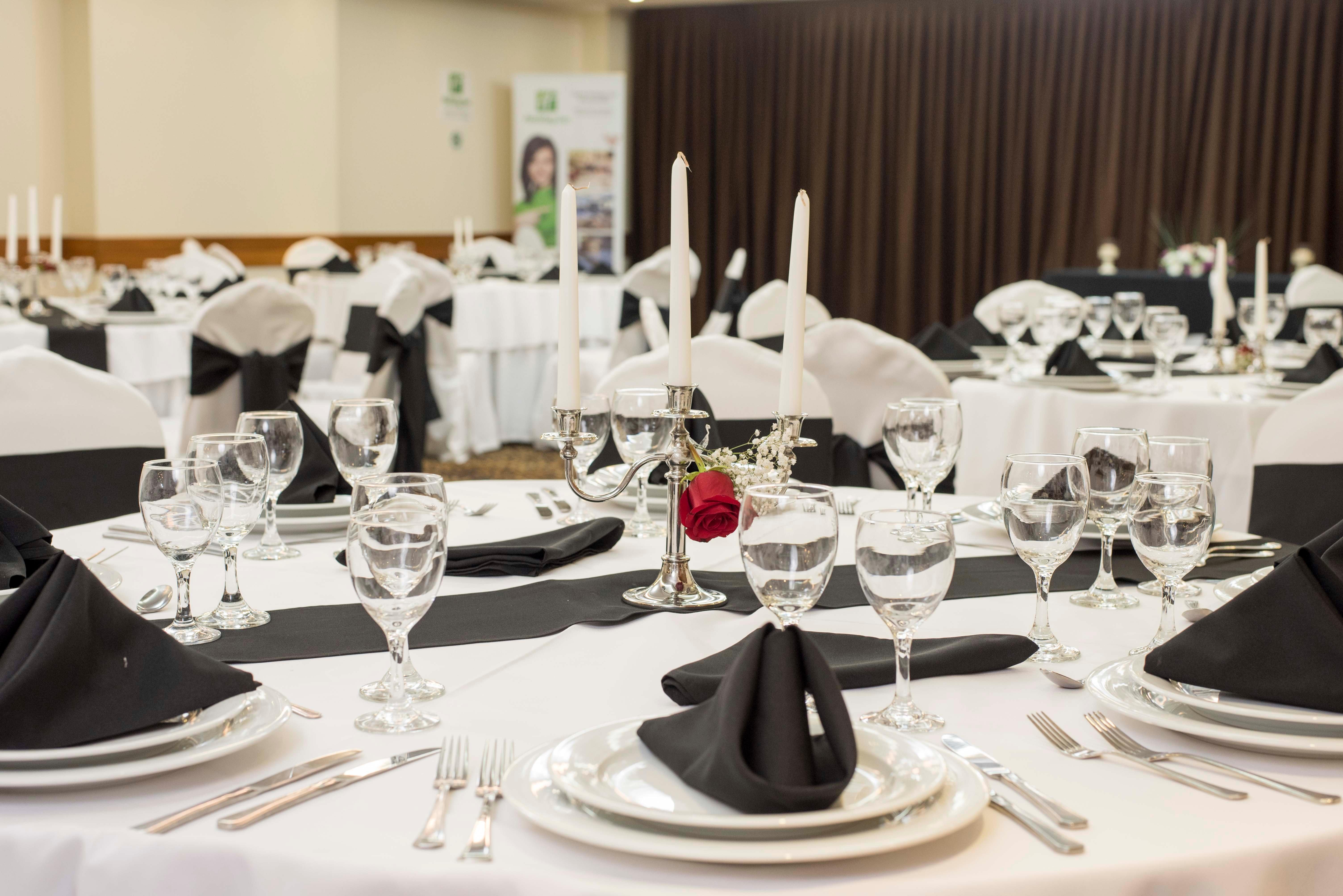 Holiday Inn Montevideo By Ihg Exterior photo