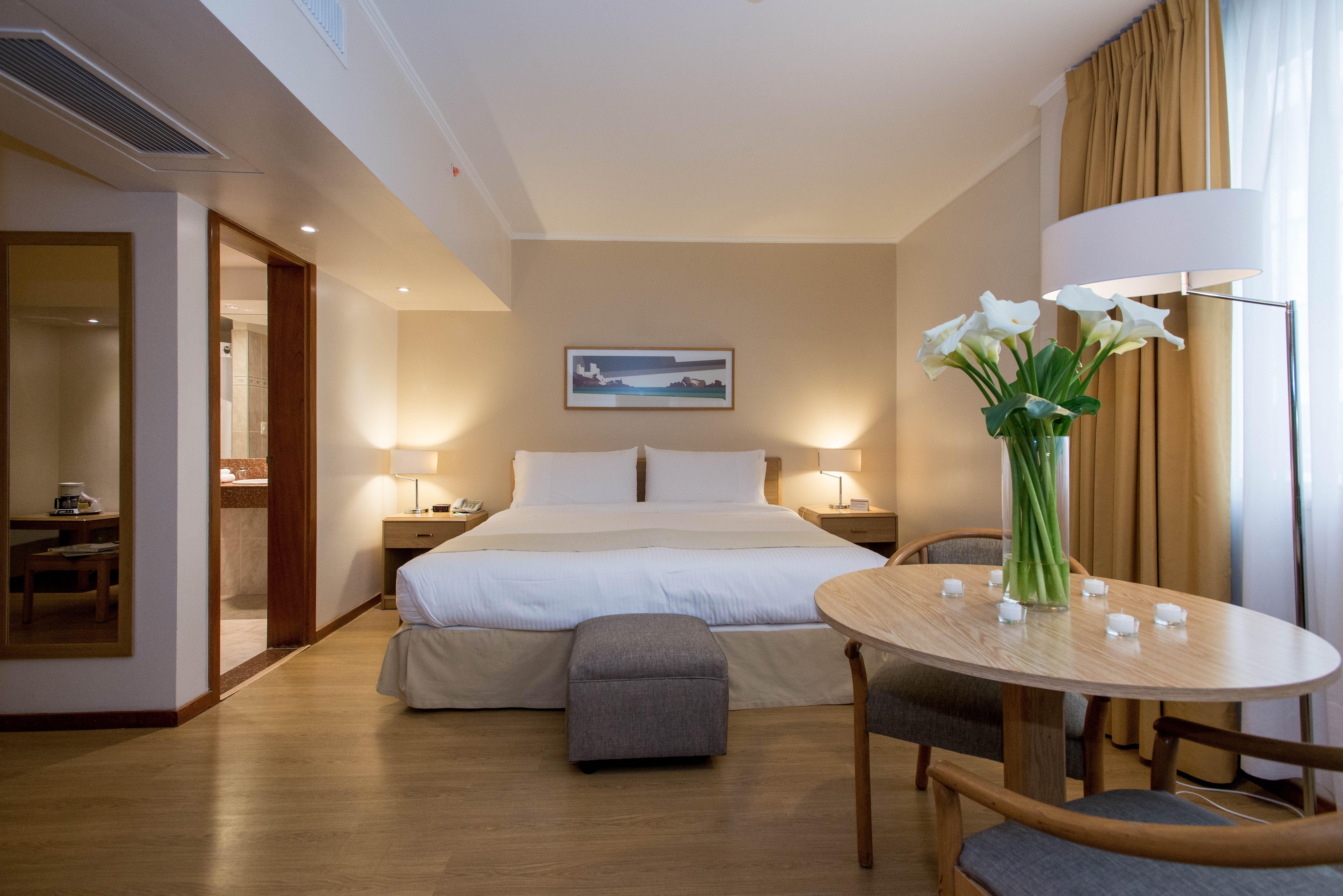 Holiday Inn Montevideo By Ihg Exterior photo