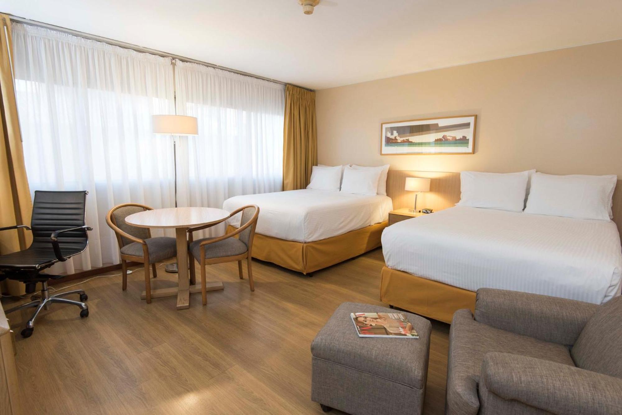 Holiday Inn Montevideo By Ihg Exterior photo